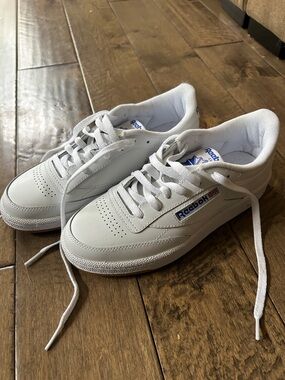 Reebok Classic Men’s White Leather Sneakers